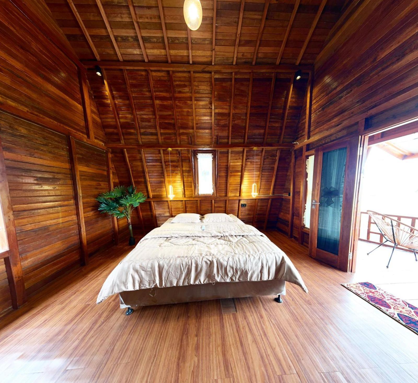 Noerbaya House Bukittinggi Villa Exterior photo